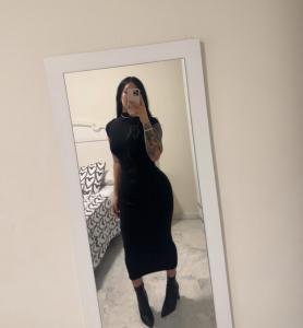 643876585: Chica busca chico en La Coruña