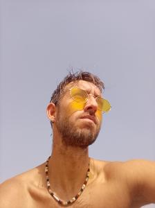 Chico busca chica en Las Palmas: 