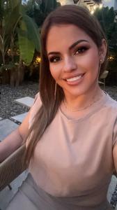 658033436: Chica busca chico en Sevilla