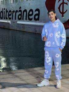 677295437: Chico busca chica en Almería