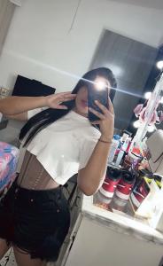 664282904: Travesti en León