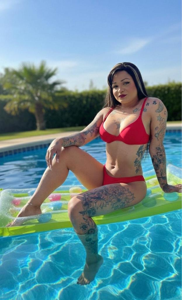 641615494: Travesti en León