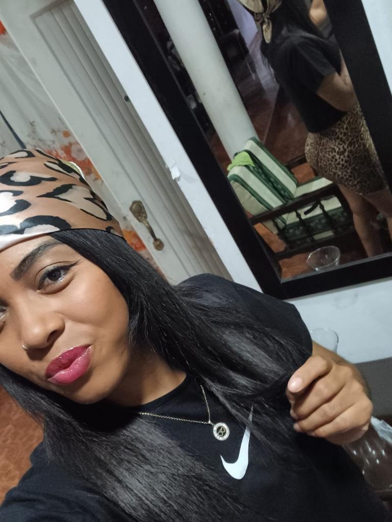 Chica busca chico en Valencia: Chica busca chico