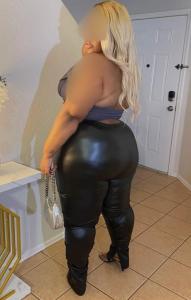 Chica busca chico en Huelva: 