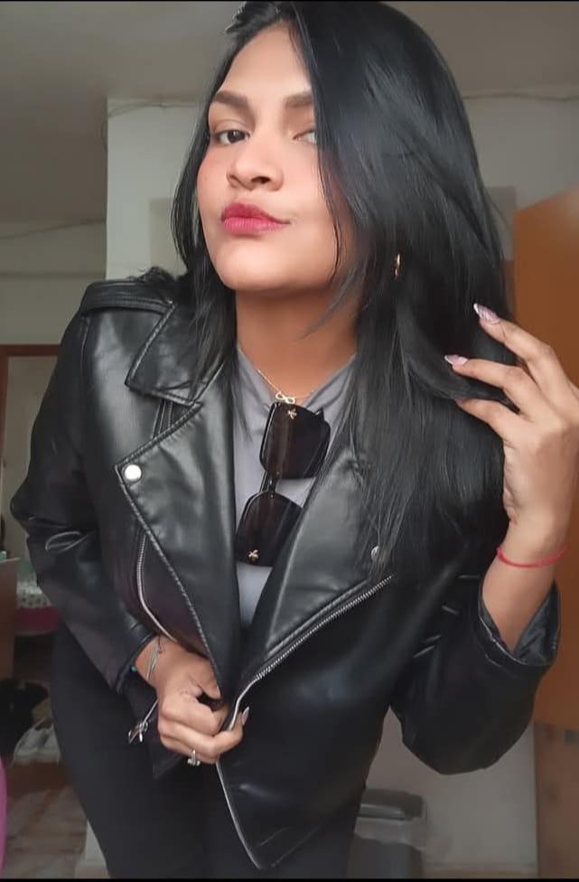 Chica busca chico en Almería: 