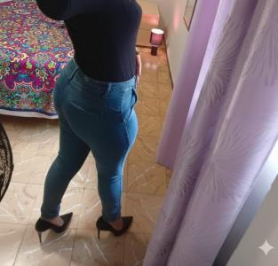 631959962: Chica busca chico en Lérida