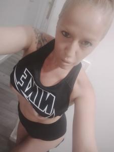 624735389: Chica busca chico en Alicante